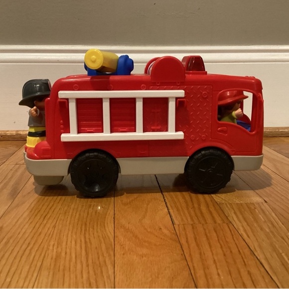 Assorted little people sets - Picture 6 of 16